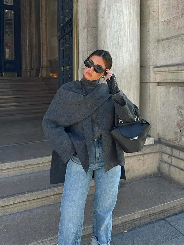 LYLA - VIRAL CAPE MANTEL