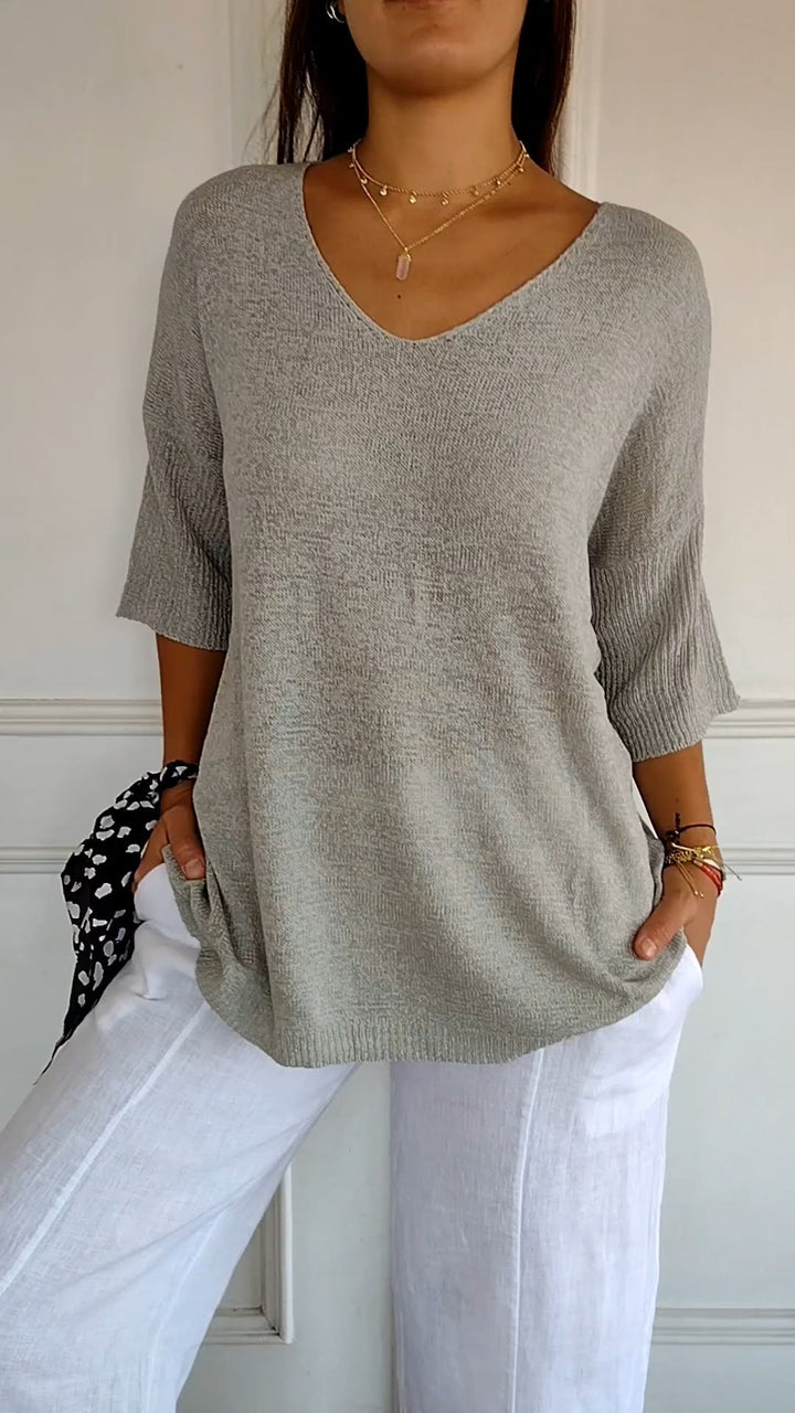 PIPER - V-NECK KNIT SWEATER