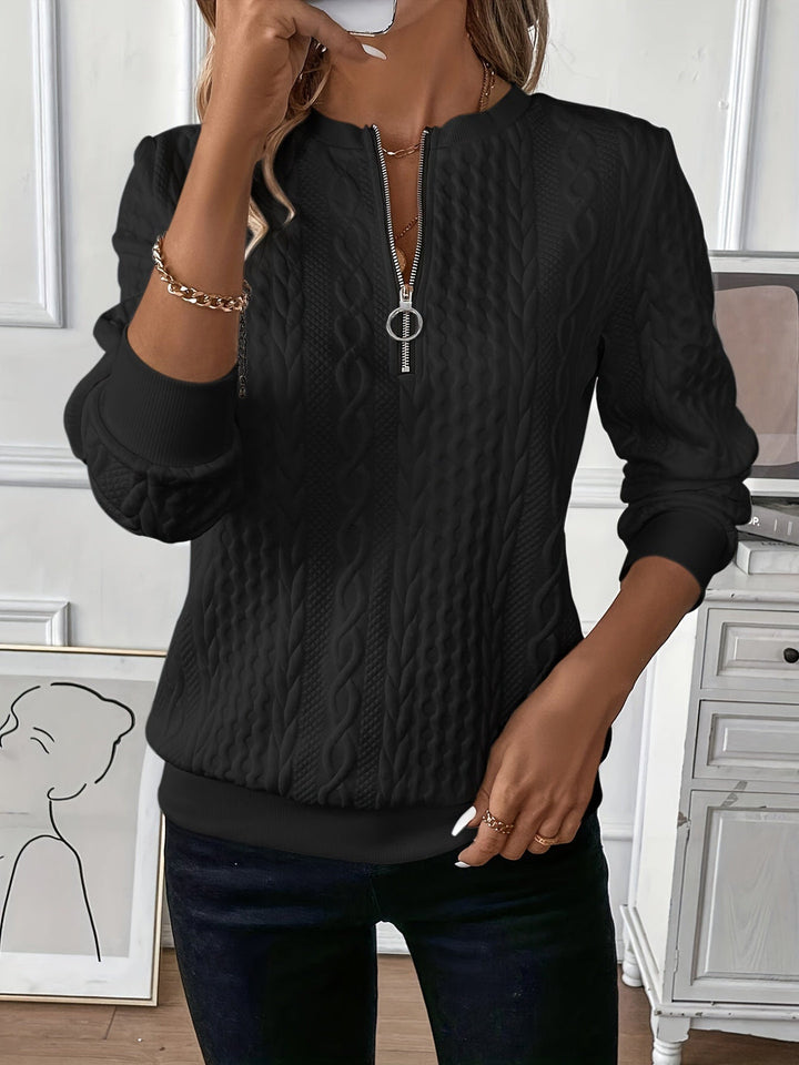 LYRA - TIMELESS ZIP SWEATER