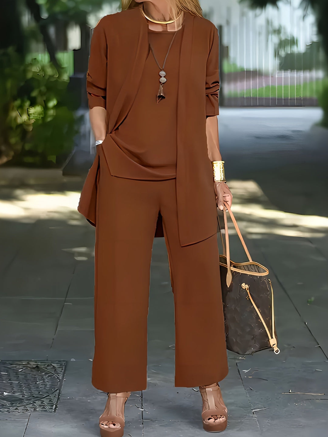 DARLA - VERSASTYLE THREE-PIECE SET