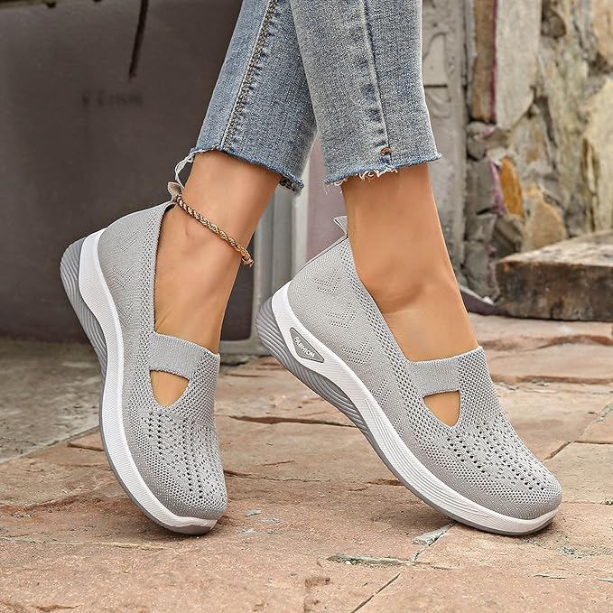 STRIDEKNIT™ - WOMEN'S SHOES WITH FLEXIBLE COMFORT