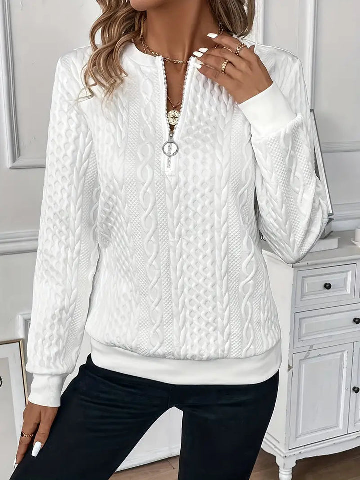 LYRA - TIMELESS ZIP SWEATER