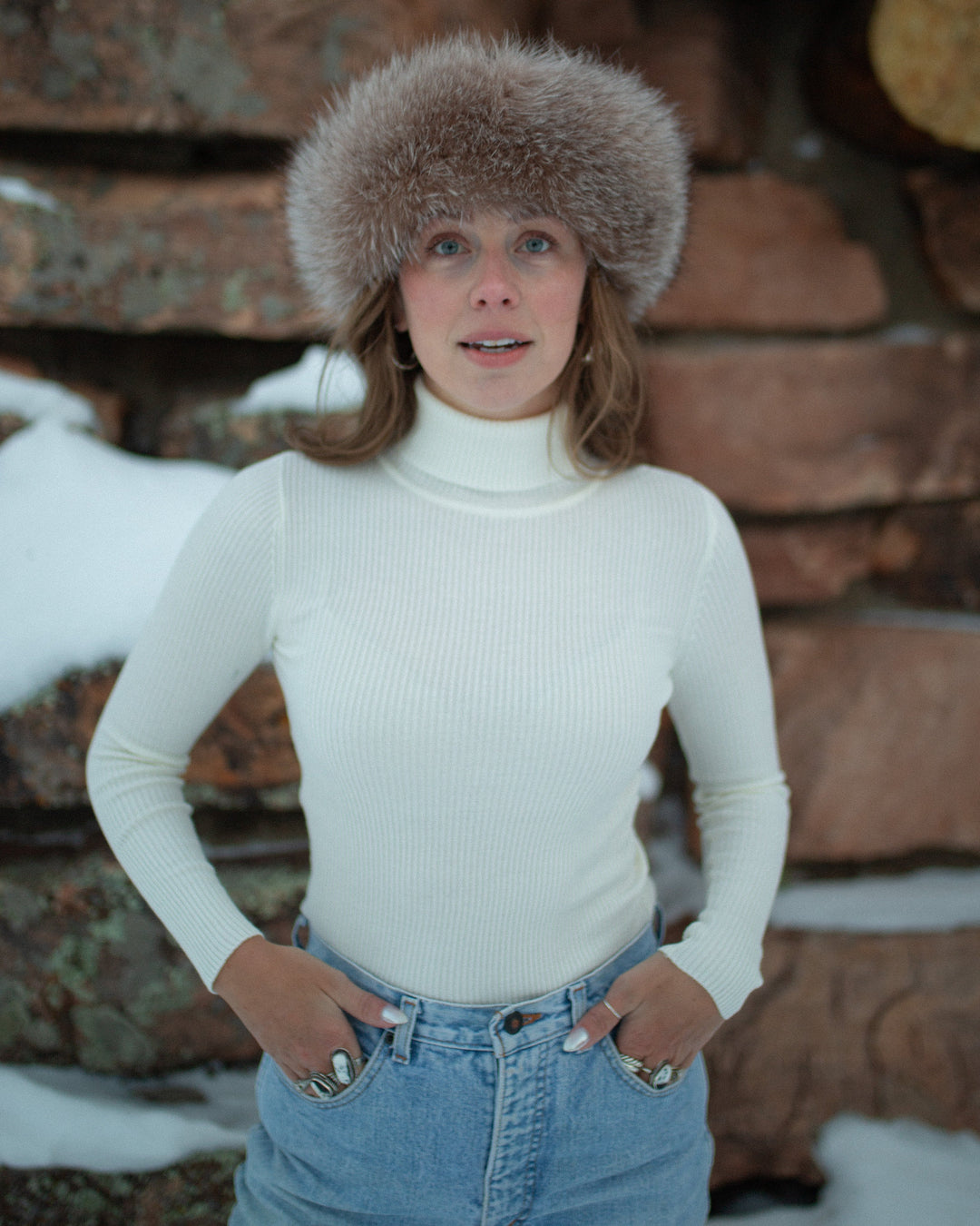 Ann | The Classic Turtleneck