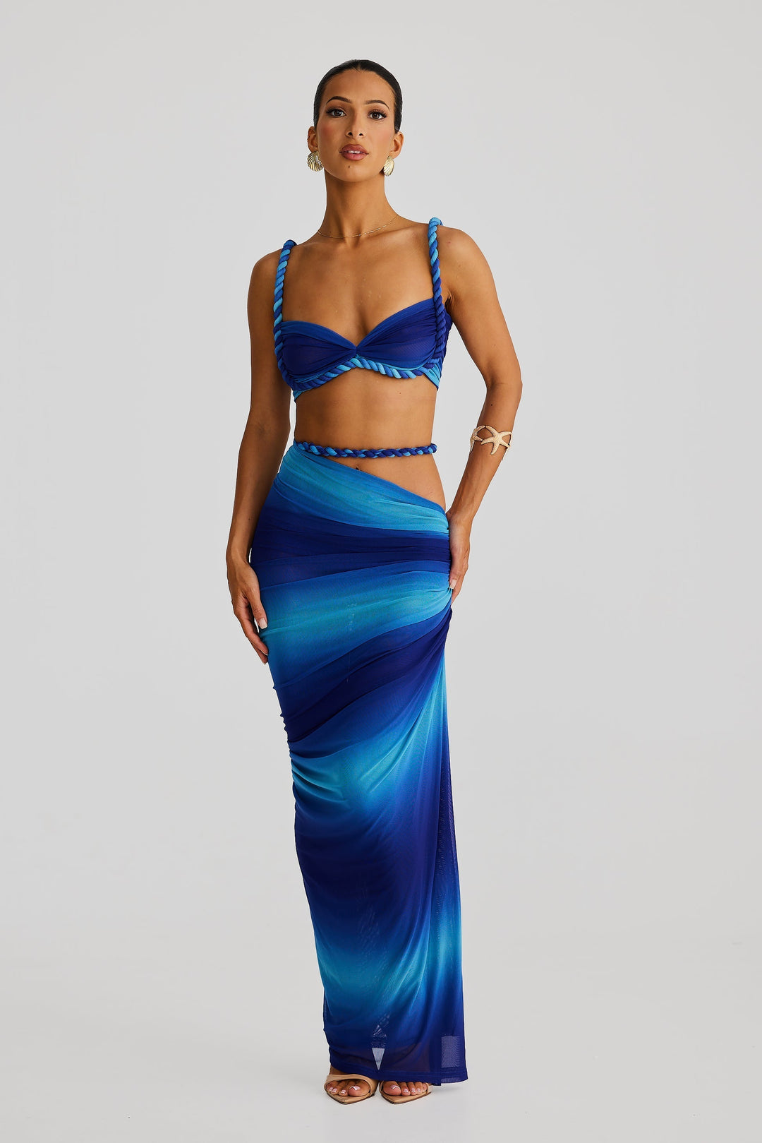 ZEVSEN - STUNNING CUTOUT TOP AND SCULPTS SET