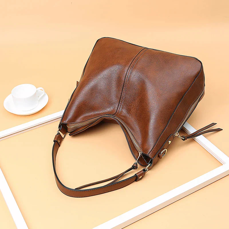 HARRIET - Leather shoulder bag