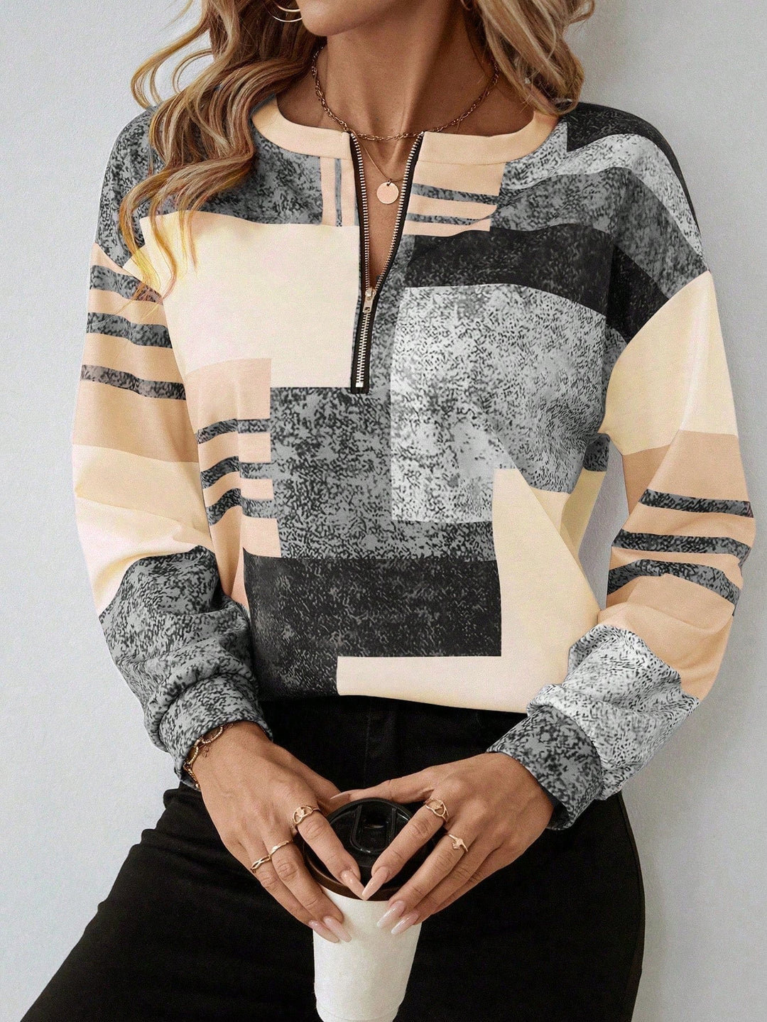 Kaimana | Chic Vintage Sweatshirt
