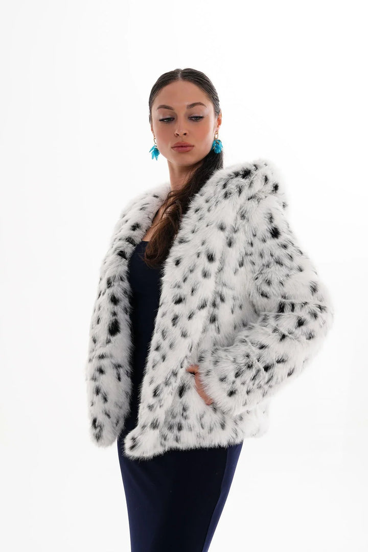 Mia | Leopard Hooded Faux Fur Coat – White