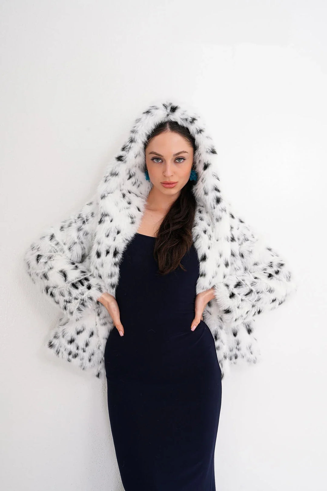 Mia | Leopard Hooded Faux Fur Coat – White