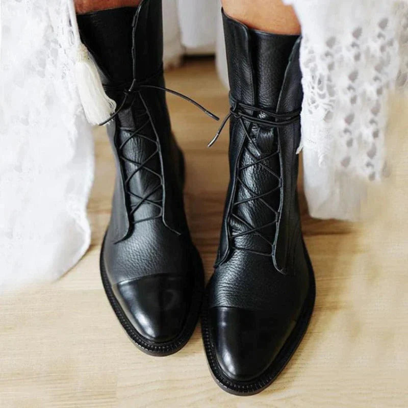 SELENE  - CLASSIC ANKLE BOOT