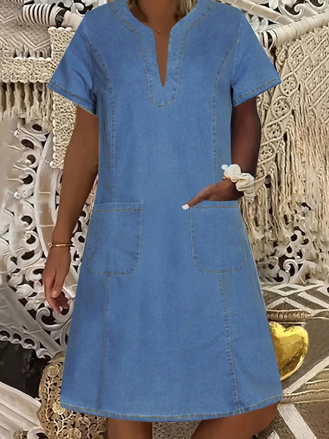 Claire Montréal™ - LIGHTWEIGHT DENIM DRESS WITH A RELAXED FIT
