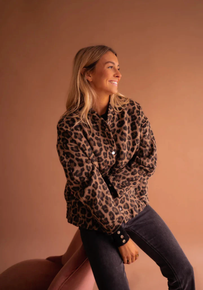 WINSLET - LEOPARD BOMBER JACKET
