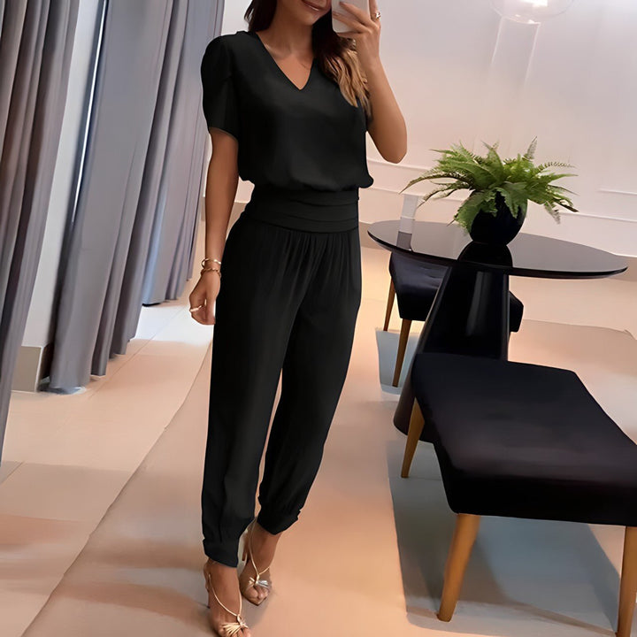DOMINIQUE - FASHION-FORWARD ENSEMBLE
